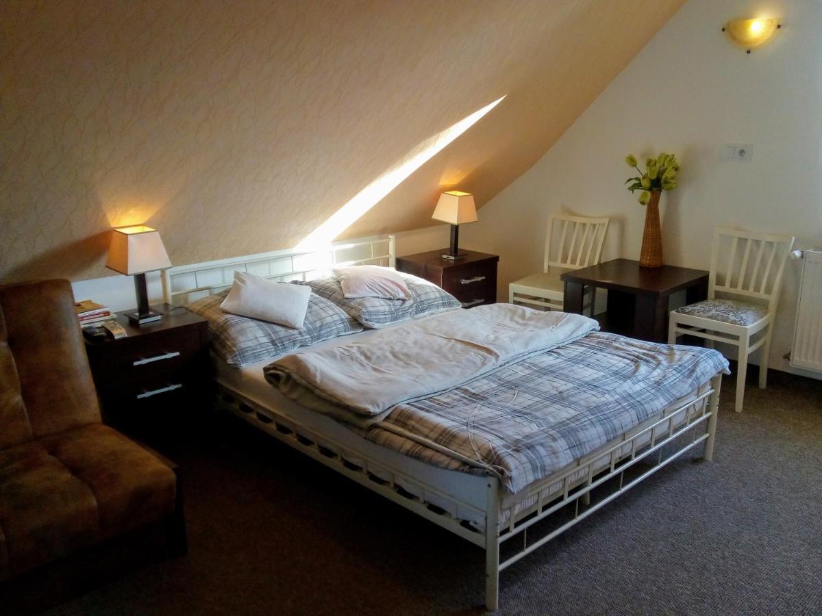 Domek I Apartamenty Stokrotka Криница-Здруй Екстериор снимка