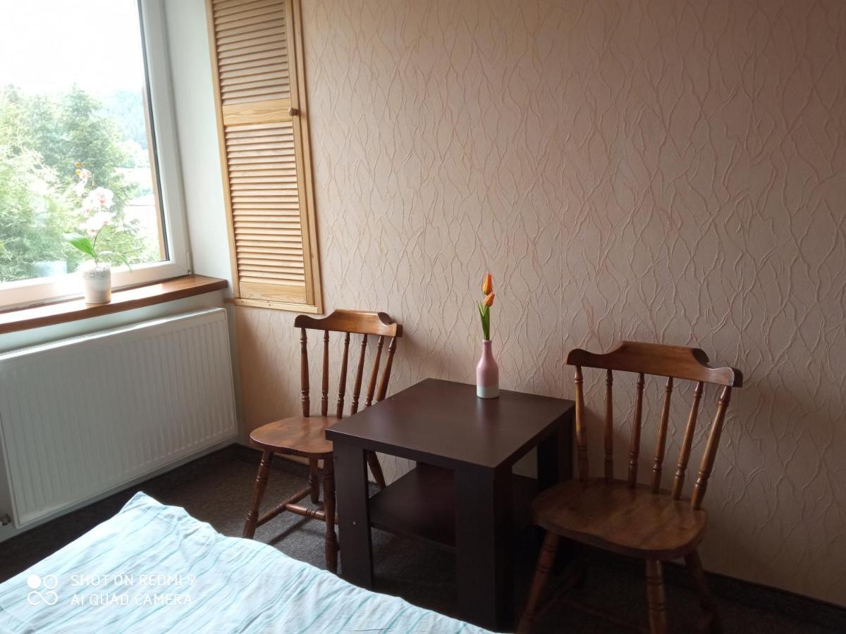 Domek I Apartamenty Stokrotka Криница-Здруй Екстериор снимка