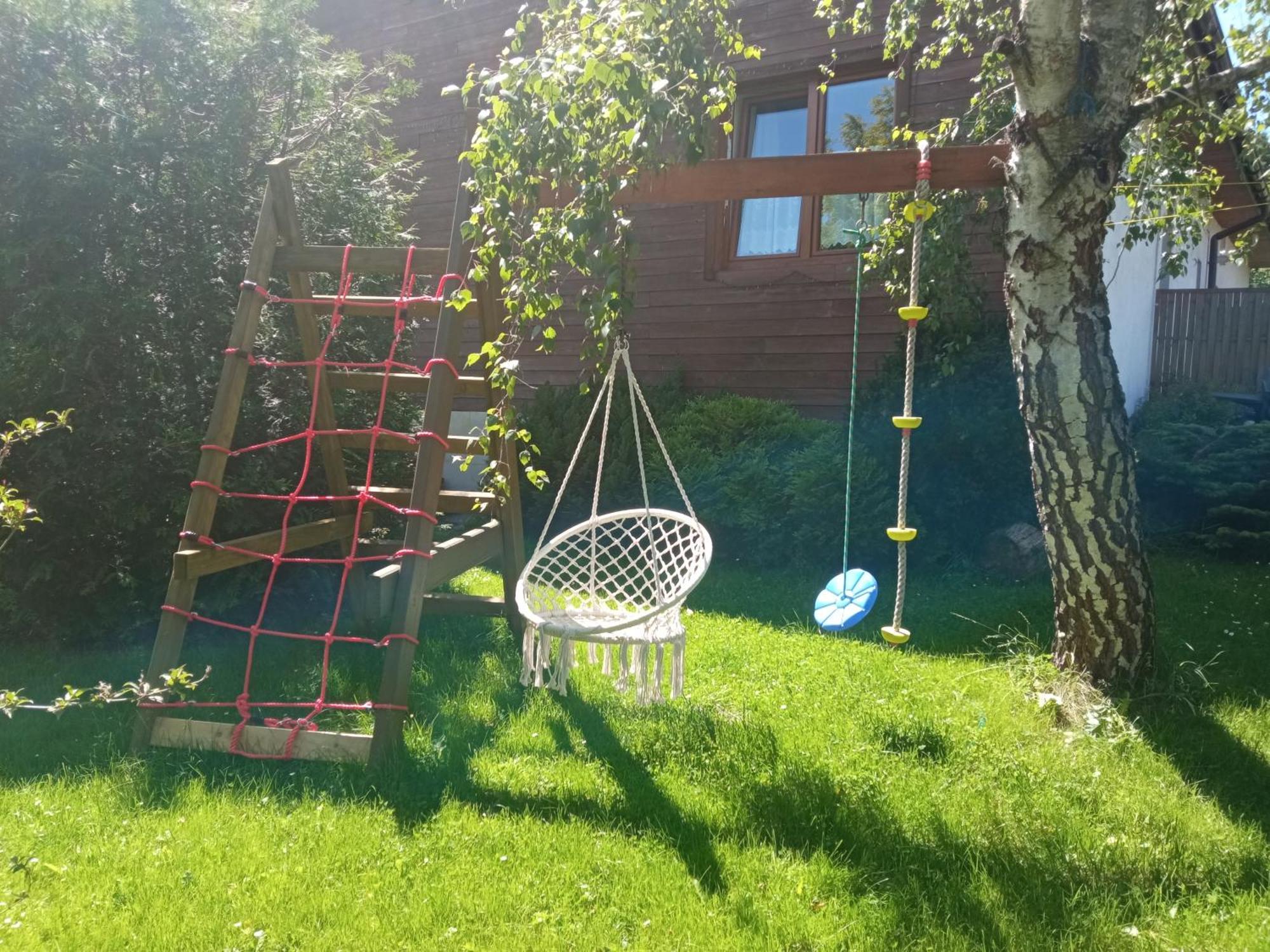 Domek I Apartamenty Stokrotka Криница-Здруй Екстериор снимка