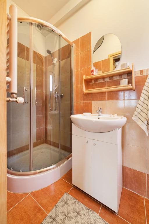 Domek I Apartamenty Stokrotka Криница-Здруй Екстериор снимка